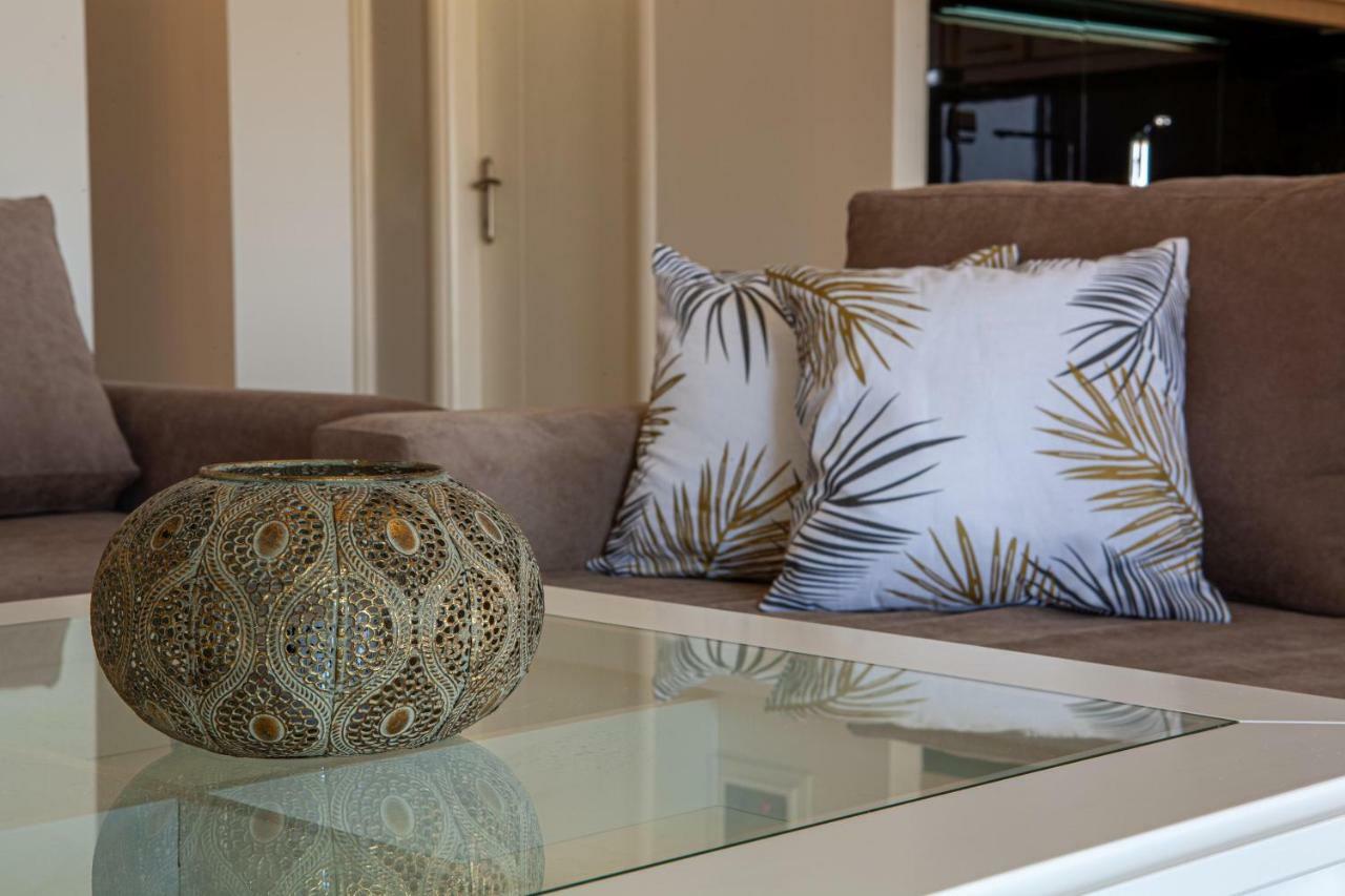 Aeolus Luxury Apartment - I ナフプリオ エクステリア 写真