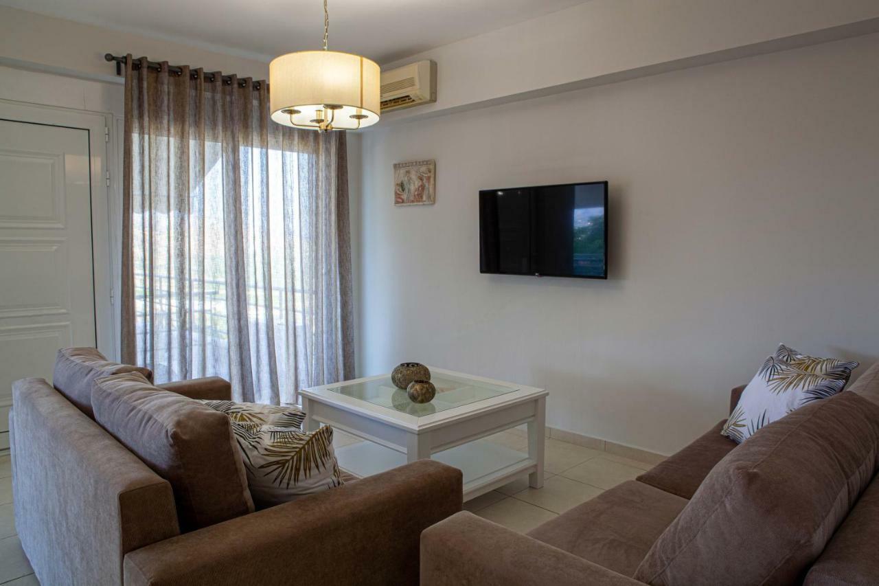 Aeolus Luxury Apartment - I ナフプリオ エクステリア 写真