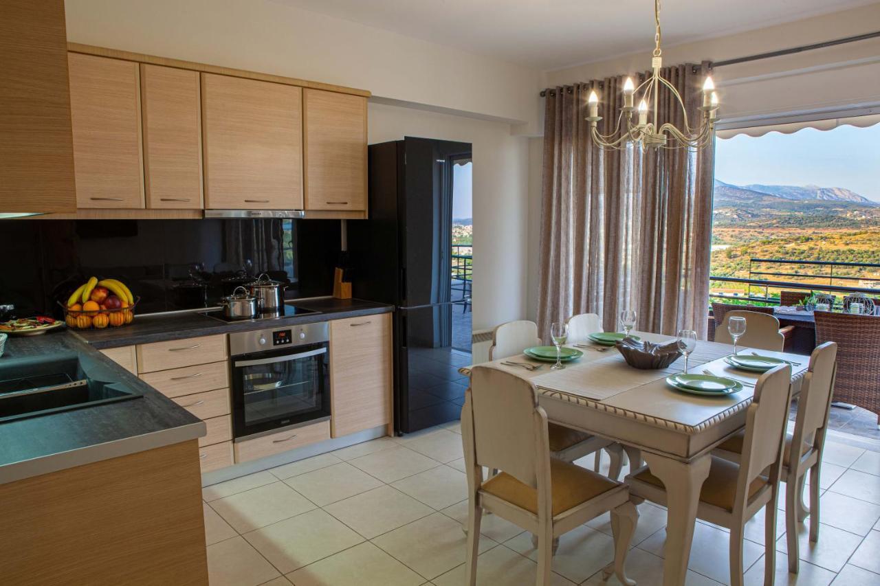 Aeolus Luxury Apartment - I ナフプリオ エクステリア 写真